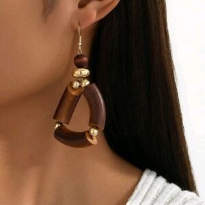 Wood & gold earrings